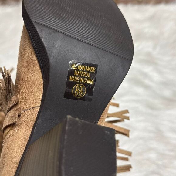 Soda Women’s Tan Fringe Bootie Size 8.5 - Picture 7 of 9